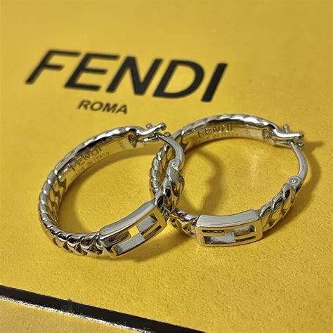 fendi バゲットピアス|FENDI(フェンディ)のレディース ピアス 人気アイテムランキン .